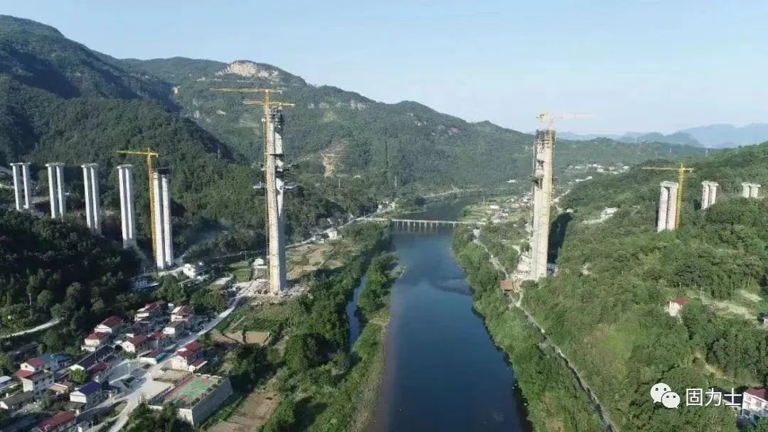 三门峡固力士参与湖南炉慈高速建设，助力区域经济发展